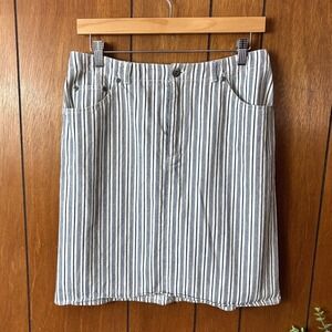 Liz Claiborne Jeans Striped Denim Mini Skirt Size 12 Blue White Casual Nautical